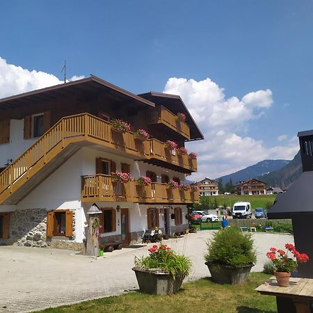 Residence Marmolada Rocca Pietore Bagian luar foto