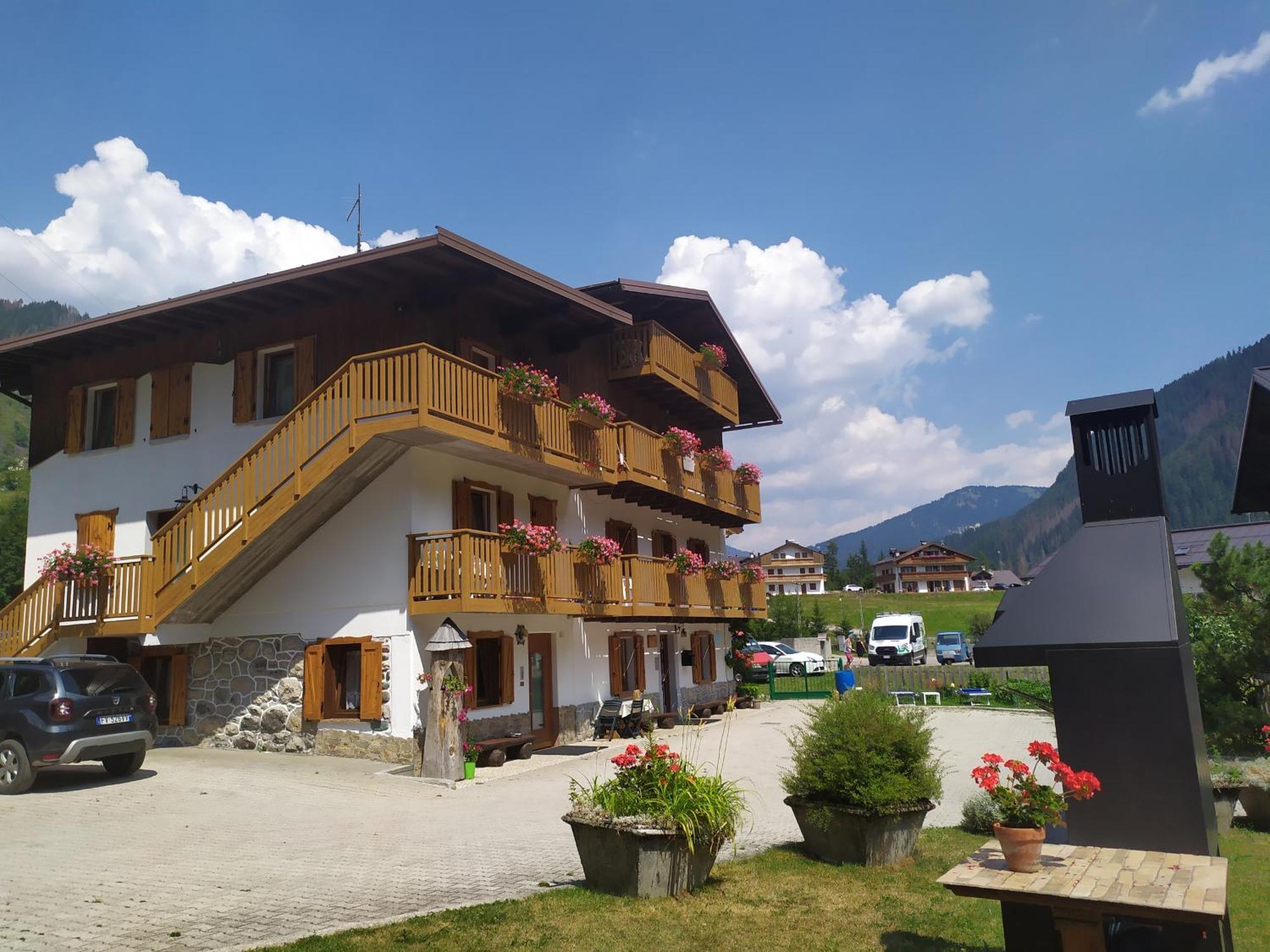 Residence Marmolada Rocca Pietore Bagian luar foto