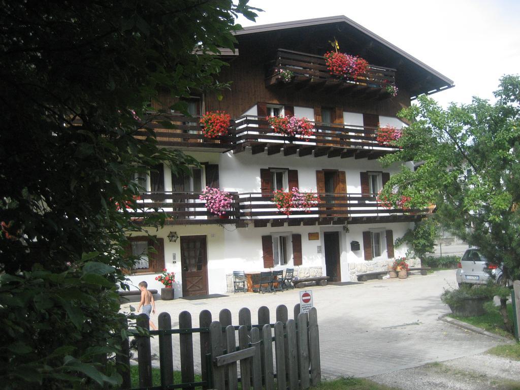 Residence Marmolada Rocca Pietore Bagian luar foto